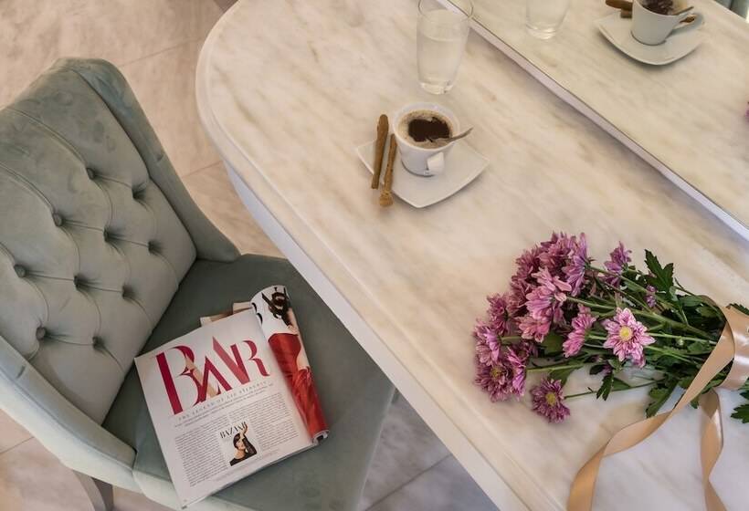 ویلا دلوکس 3 خوابه, Anteliz Suites