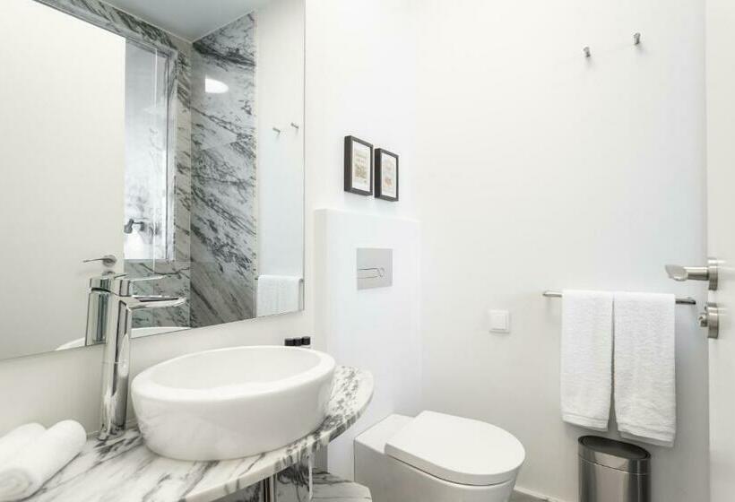 اتاق استاندارد با بالکن, Bairro Alto Guesthouse