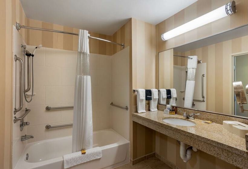 Люкс, Best Western Plus University Park Inn & Suites