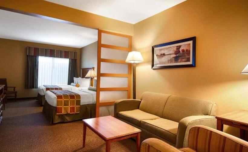 سوییت, Best Western Plus University Park Inn & Suites