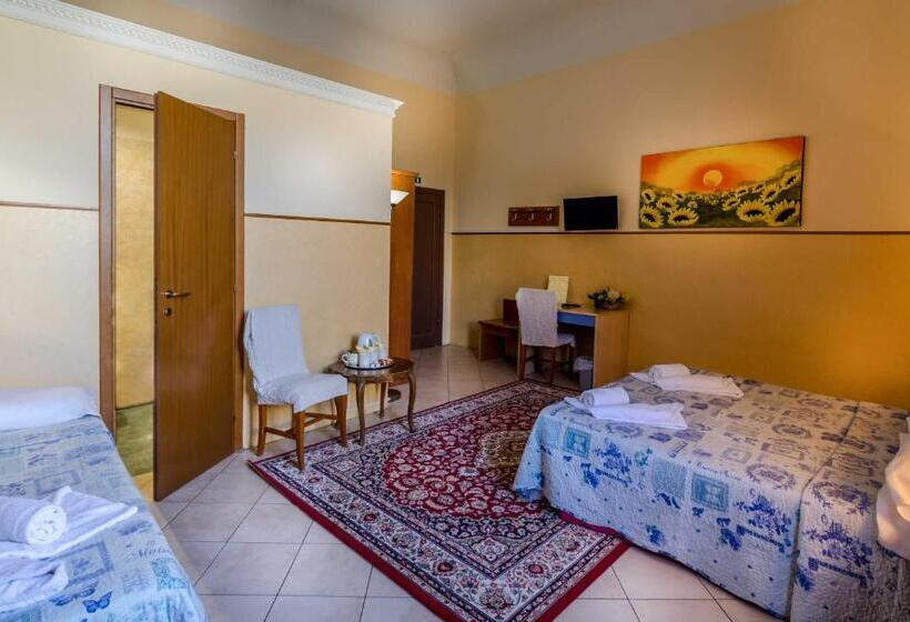 اتاق استاندارد سه نفره, Il Pitti  Soggiorno