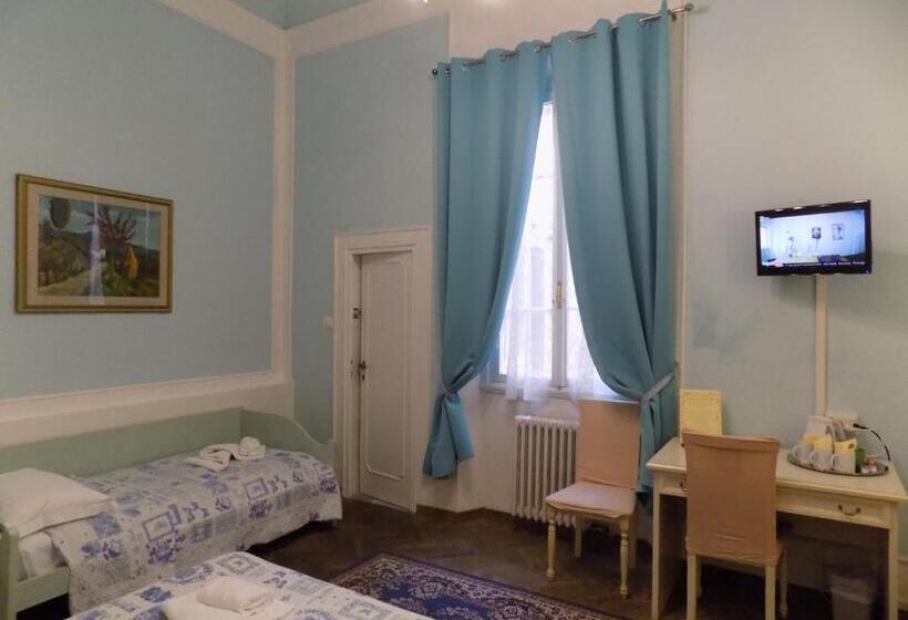 اتاق استاندارد سه نفره, Il Pitti  Soggiorno