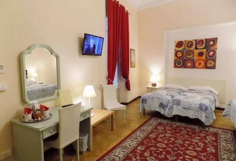 اتاق استاندارد چهار تخته, Il Pitti  Soggiorno