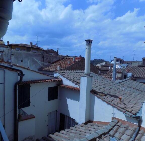 اتاق استاندارد یک تخته با سرویس بهداشتی مشترک, Il Pitti  Soggiorno