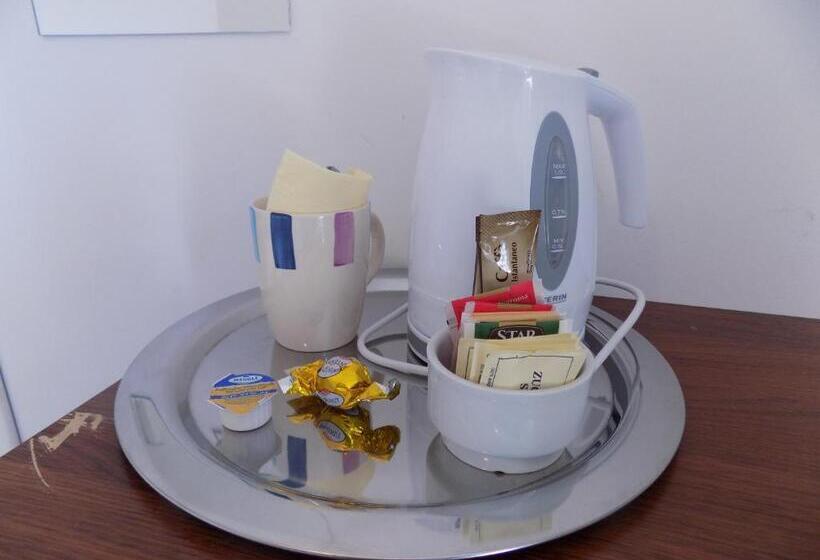 اتاق استاندارد یک تخته با سرویس بهداشتی مشترک, Il Pitti  Soggiorno