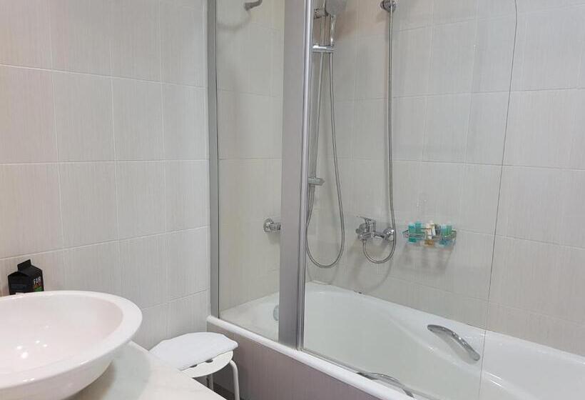 海の見えるエクゼクティブルーム, Magic