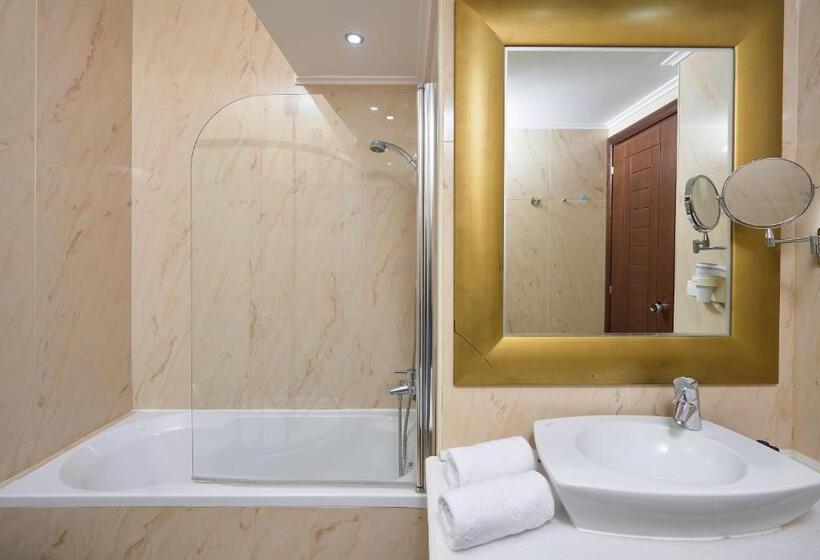 جناح جونيور, Mediterranean Princess  Adults Only