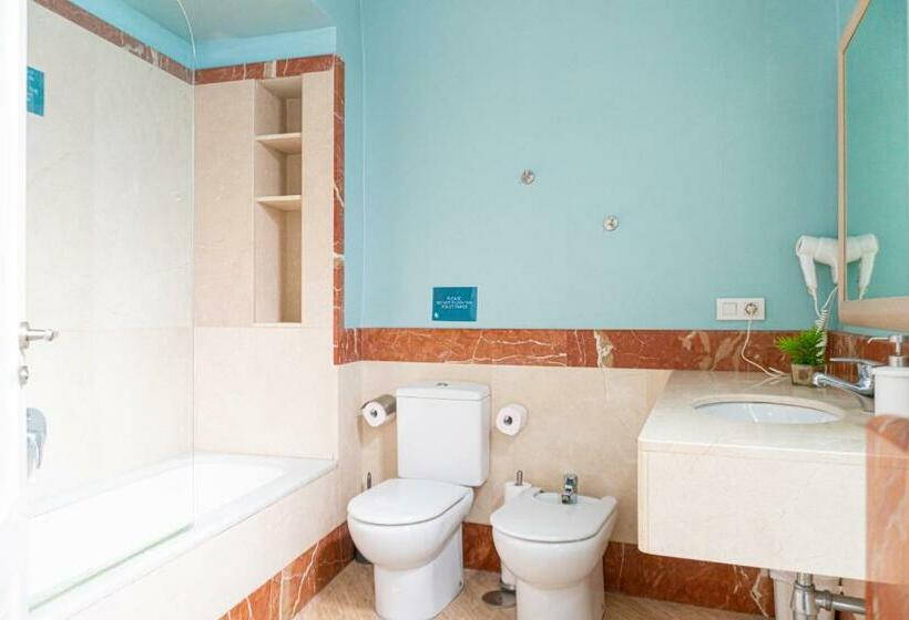 تختخواب در اتاق مشترک, La Banda Rooftop Hostel