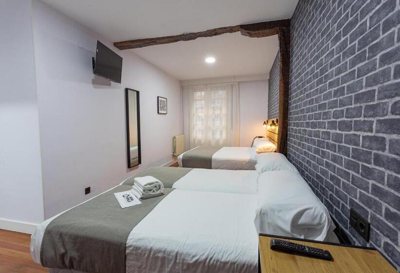 Семейный Номер, Casual Mardones