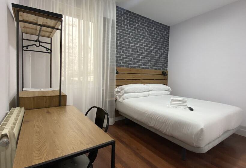 Номер Стандарт, Casual Mardones