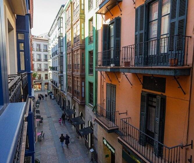 Семейный Номер, Casual Mardones