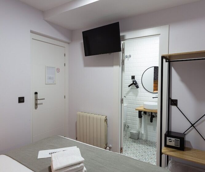 Номер Стандарт Индивидуальный, Casual Mardones