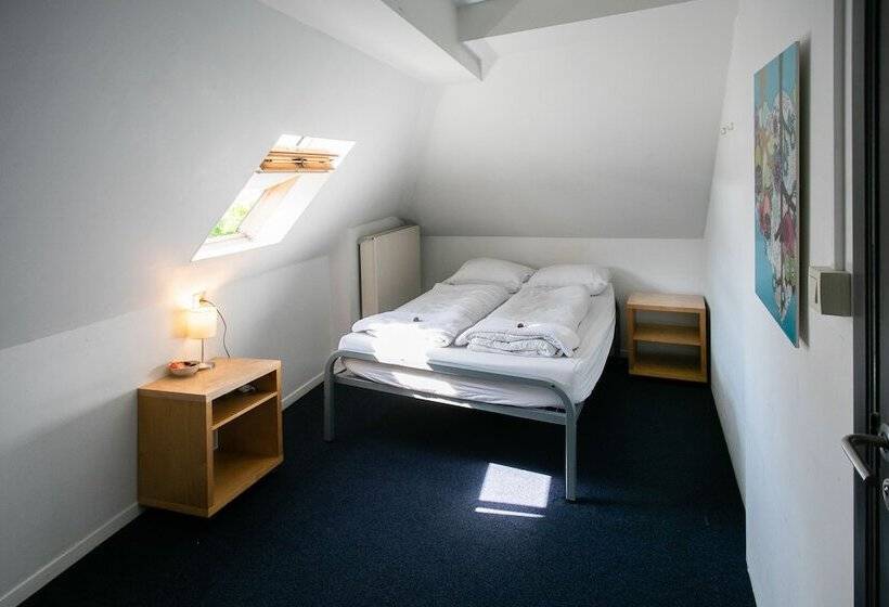 스탠다드 룸 공동 욕실, St Christopher S Inn Hostel At The Bauhaus