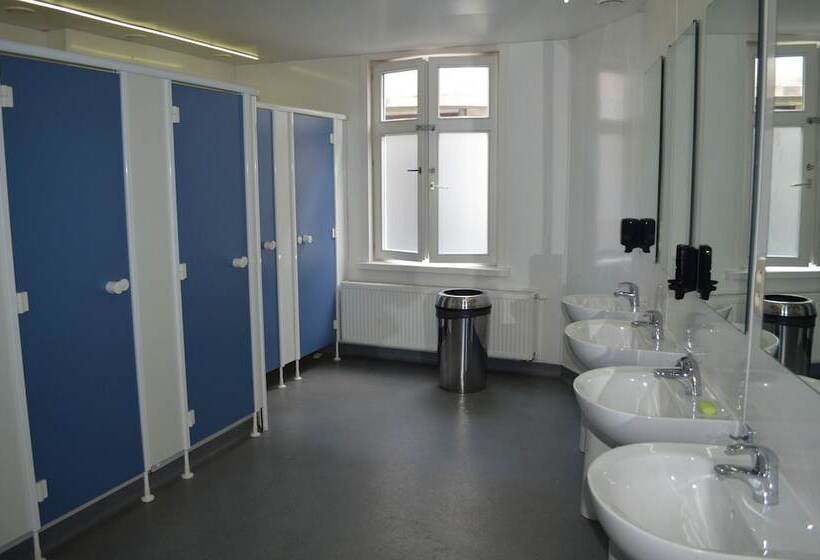스탠다드 트리픔 룸 공동욕실, St Christopher S Inn Hostel At The Bauhaus