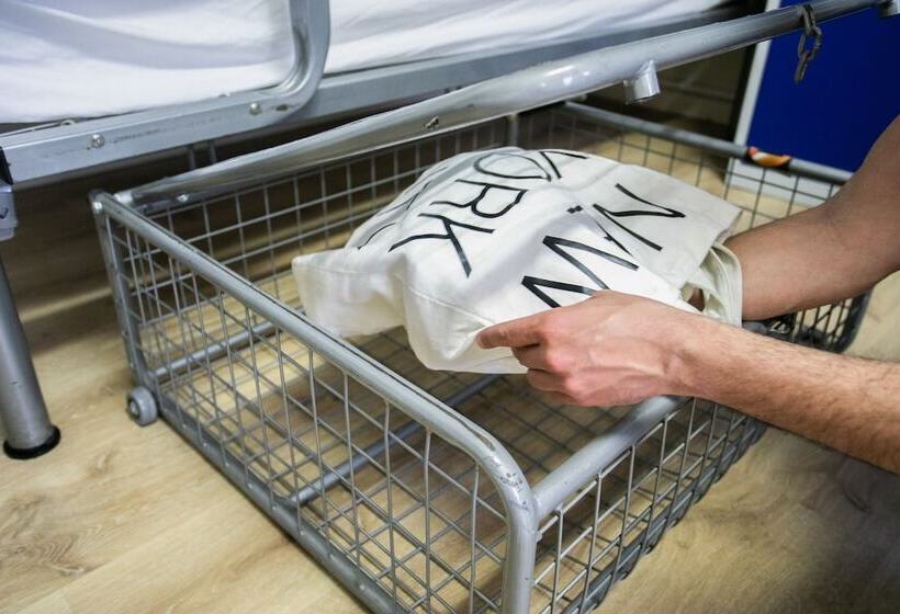 공동 객실, St Christopher S Inn Hostel At The Bauhaus