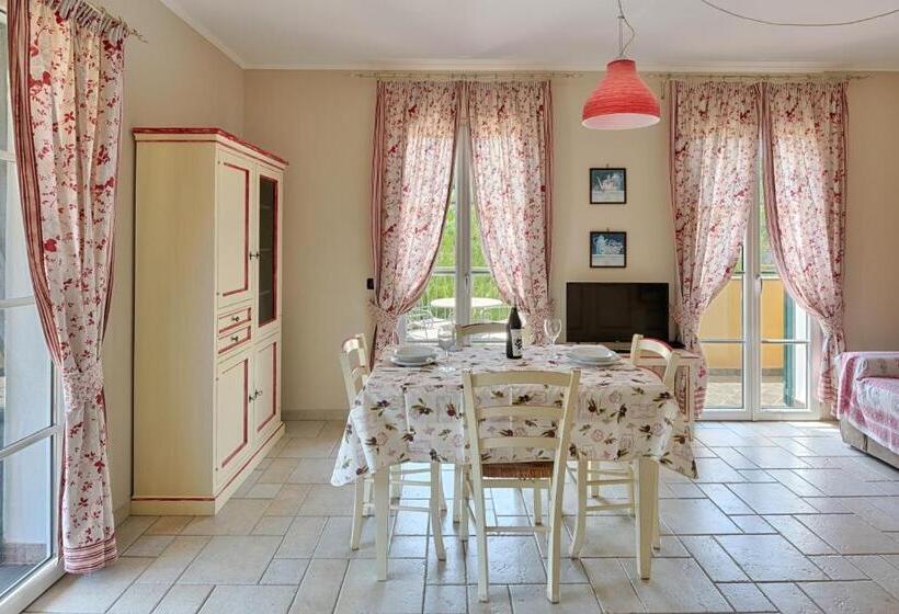 דירת חדר נוף לגינה, Casa Vacanze Nel Giardino Di Renzo