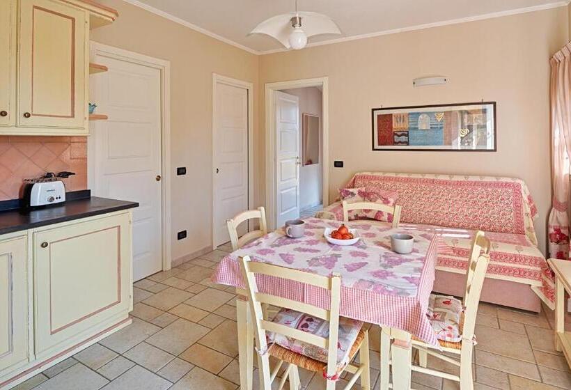 דירת חדר נוף לגינה, Casa Vacanze Nel Giardino Di Renzo