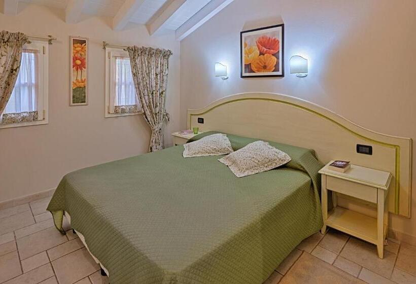 דירת חדר בקומת קרקע, Casa Vacanze Nel Giardino Di Renzo