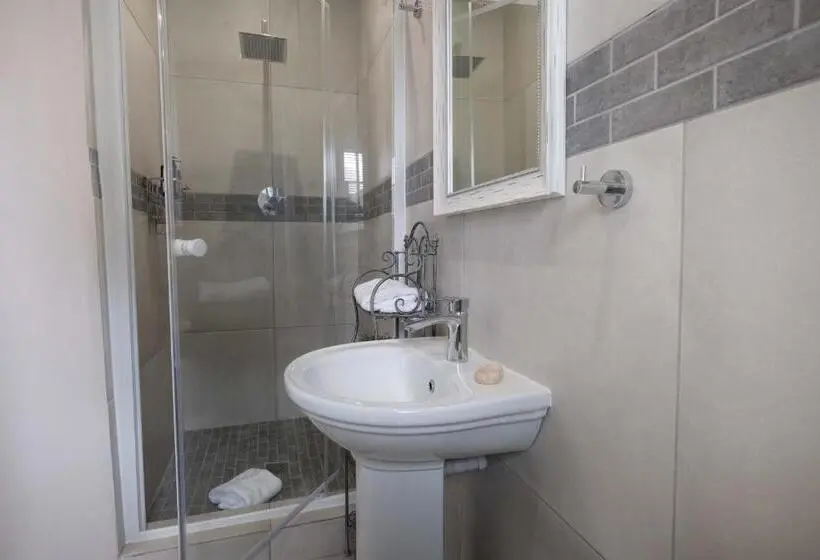 マウンテンビュースタンダードルーム, Adderley House Guest Accommodation