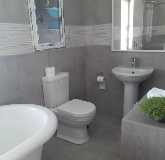 デラックスルーム, Adderley House Guest Accommodation