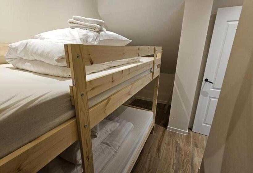 إستديو عائلى, Four Star Apartments   Keizerstraat