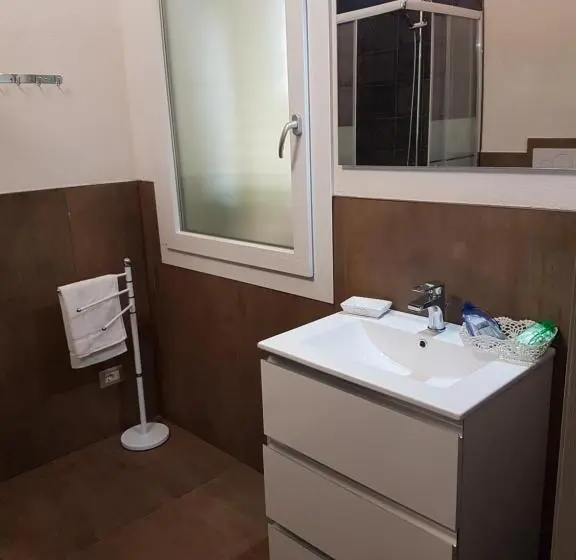 اتاق استاندارد با چشم‌انداز باغ, Mazzi House Garden