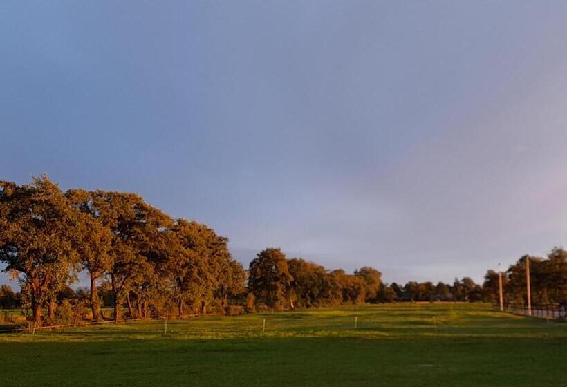 ガーデンビュースタンダードルーム, Bed En Breakfast The Wooden Wall