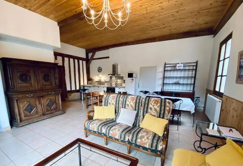 2ベッドルームハウス, Domaine De La Source