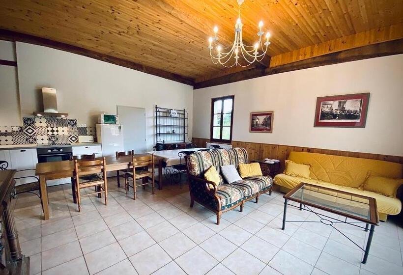 Дом 2 Спальни, Domaine De La Source