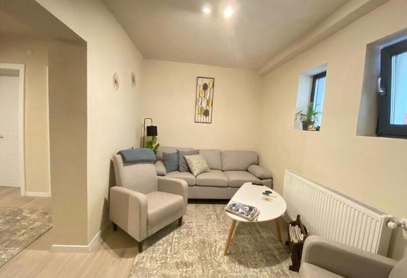 ２ベッドルームアパートメント, Coolkush Boutique