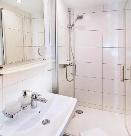 Habitación Estándar, 8peaks