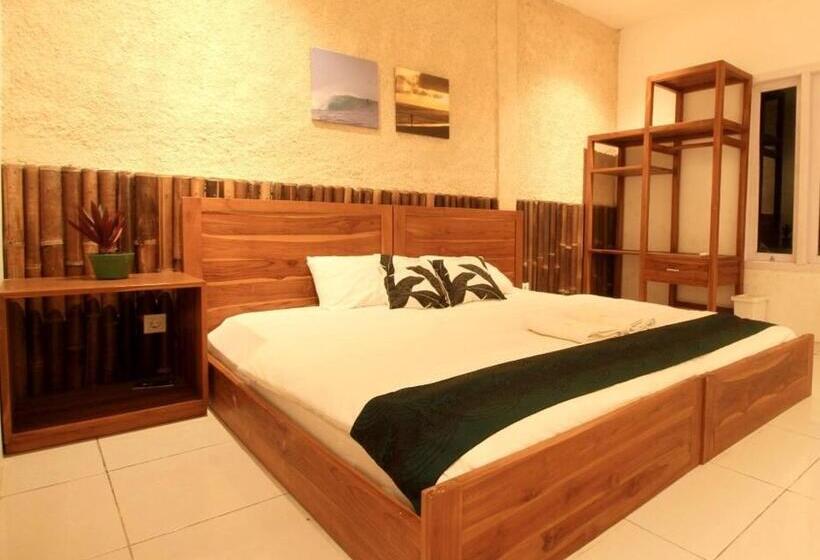 غرفة ديلوكس مطلّة علي البحر مزوَّدة بشُرفة, Cabana Surf And Stay