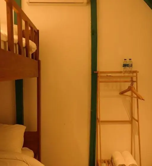 バス共有のスタンダードルーム, Cabana Surf And Stay