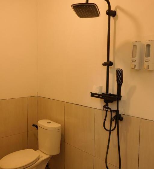 غرفة قياسية فردية حمام مشترك, Cabana Surf And Stay