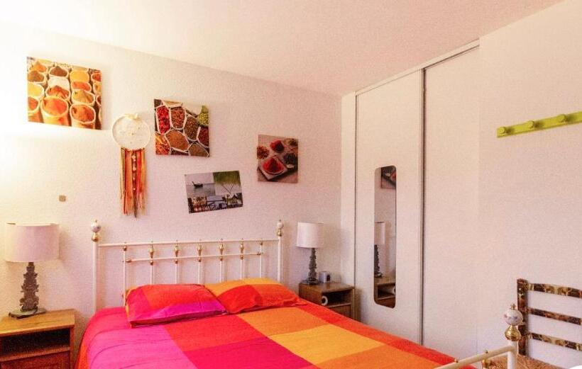 غرفة قياسية مطلّة علي الحديقة, 2 Chambres B&b Près De L Aéroport Et Du Meett