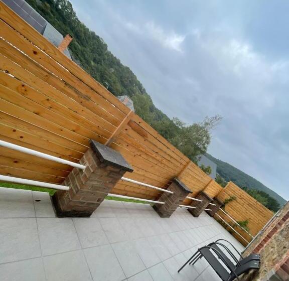 اتاق استاندارد با چشمانداز کوهستان, Le Revella