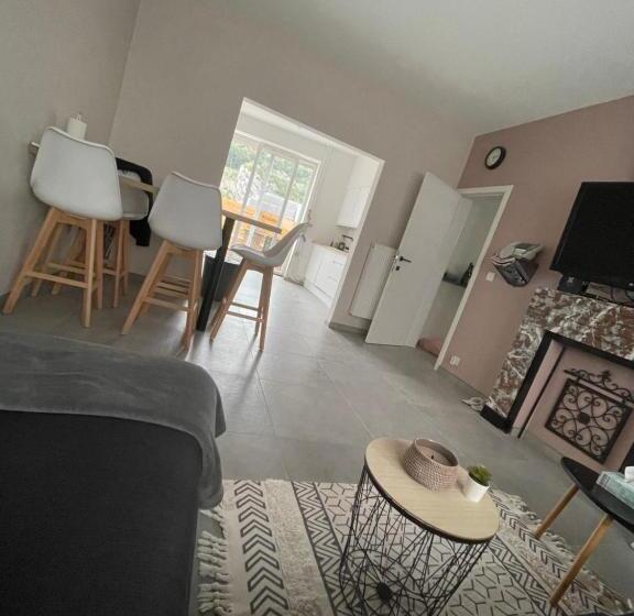 اتاق استاندارد با چشمانداز کوهستان, Le Revella