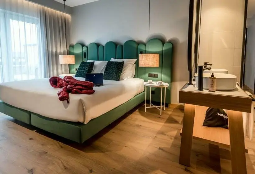 اتاق پرستیژ, Mercure Lugo Centro