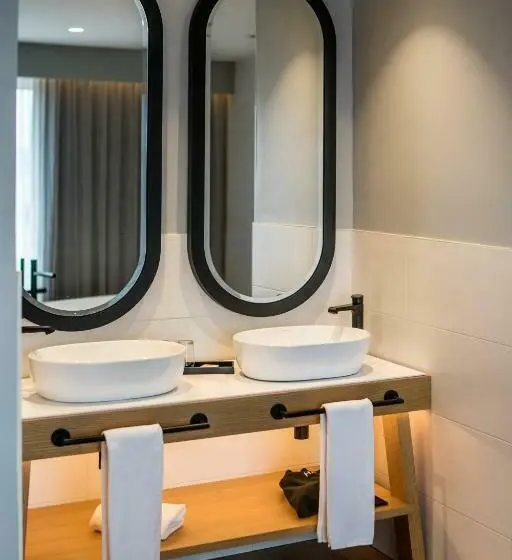 اتاق پرستیژ, Mercure Lugo Centro