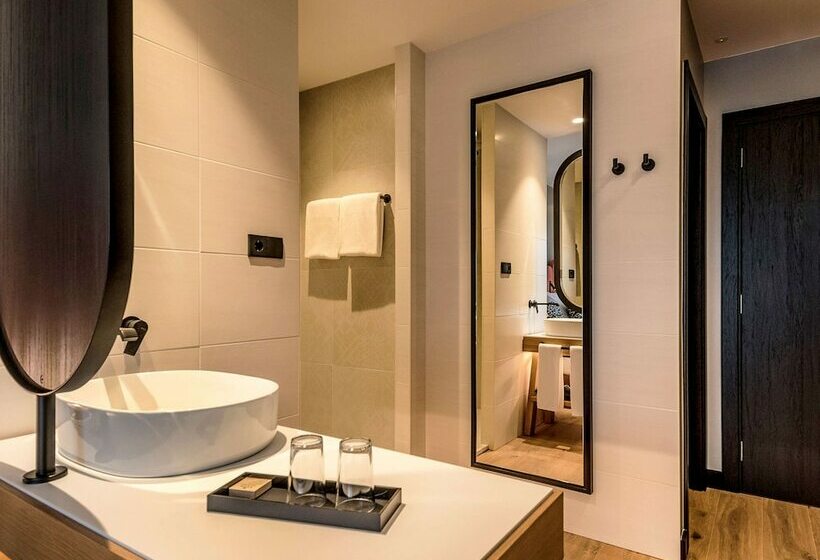 프레스티지 룸, Mercure Lugo Centro