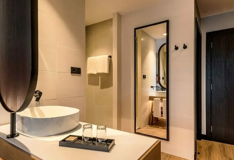 اتاق پرستیژ, Mercure Lugo Centro