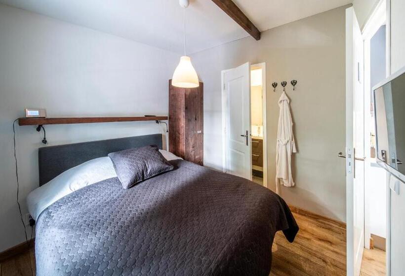 キングサイズベッドのデラックスルーム, Hush Bed & Breakfast