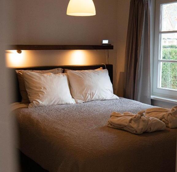带大床的豪华间, Hush Bed & Breakfast