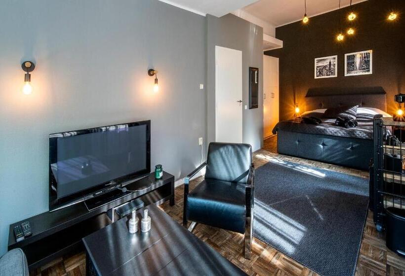 ガーデンビュースイート, Hush Bed & Breakfast