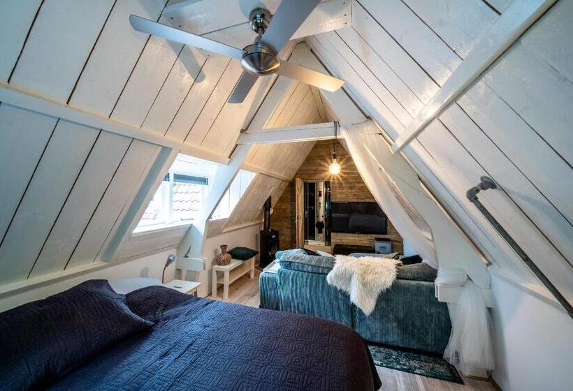 スイート（家族用）, Hush Bed & Breakfast