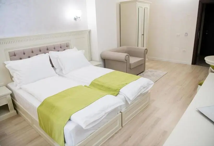 キングサイズベッドのスーペリアルーム, Imperial Hotel&spa   Baile Olanesti