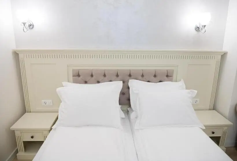 キングサイズベッドのスーペリアルーム, Imperial Hotel&spa   Baile Olanesti