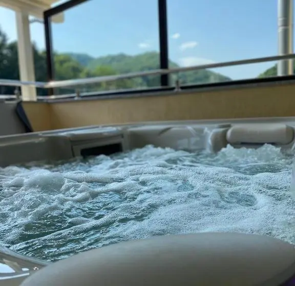 テラス付き１ベッドルームアパートメント, Imperial Hotel&spa   Baile Olanesti