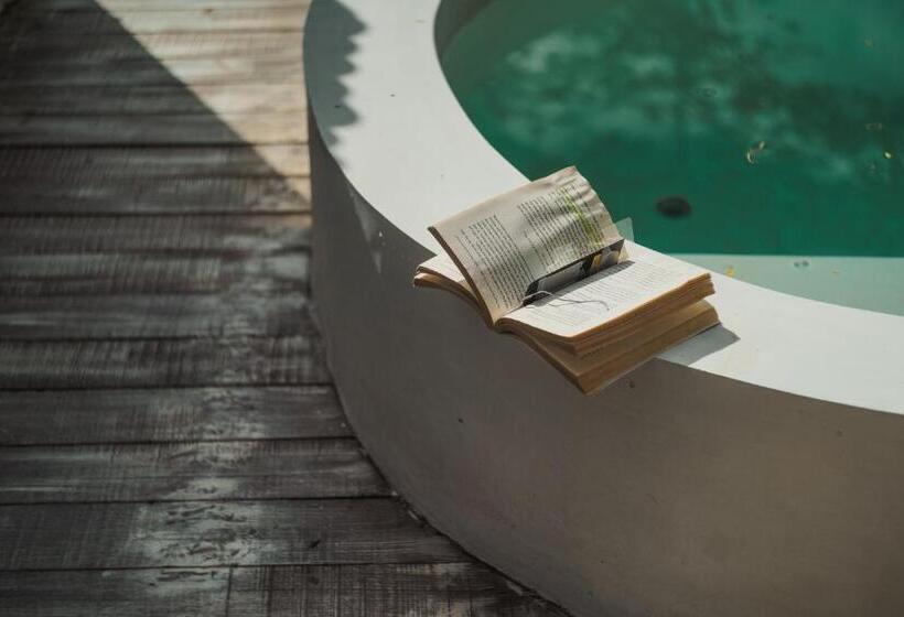 סוויטה עם ג'קוזי, Woywoy Escape Bresela Adults Only