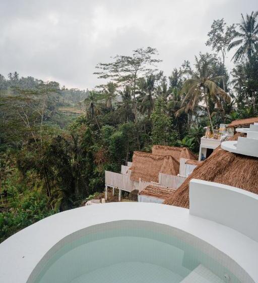 סוויטה עם ג'קוזי, Woywoy Escape Bresela Adults Only